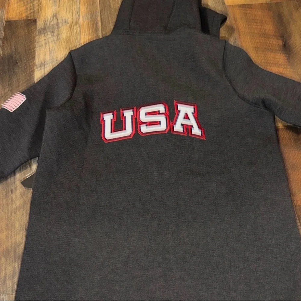 ⭐️TYR Charcoal Full-Zip Hoodie - Picture 2 of 7